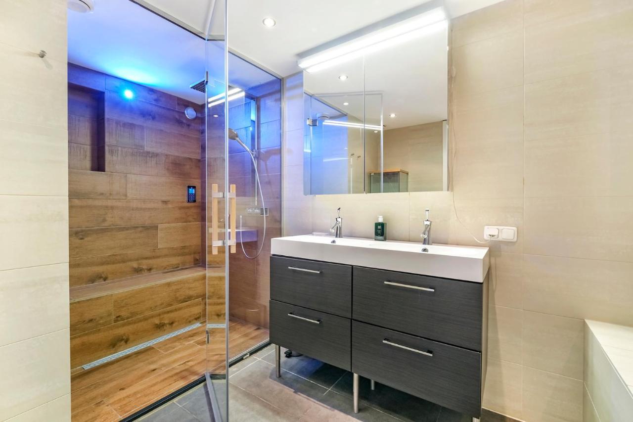 170M2 Appartment With Jacuzzi & Steam Bath In Center Of Amsterdam Extérieur photo